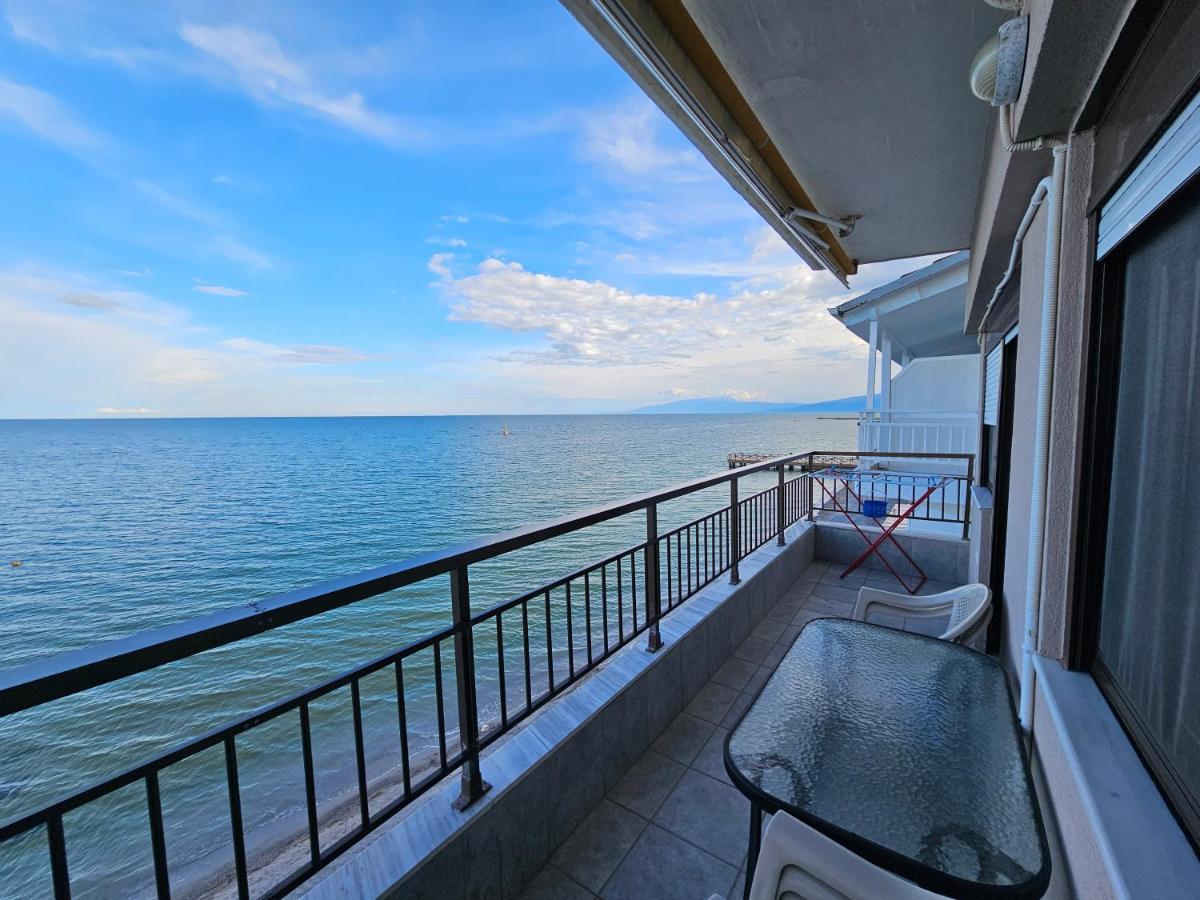 Studio Just On The Beach Паралия-Катерини Экстерьер фото