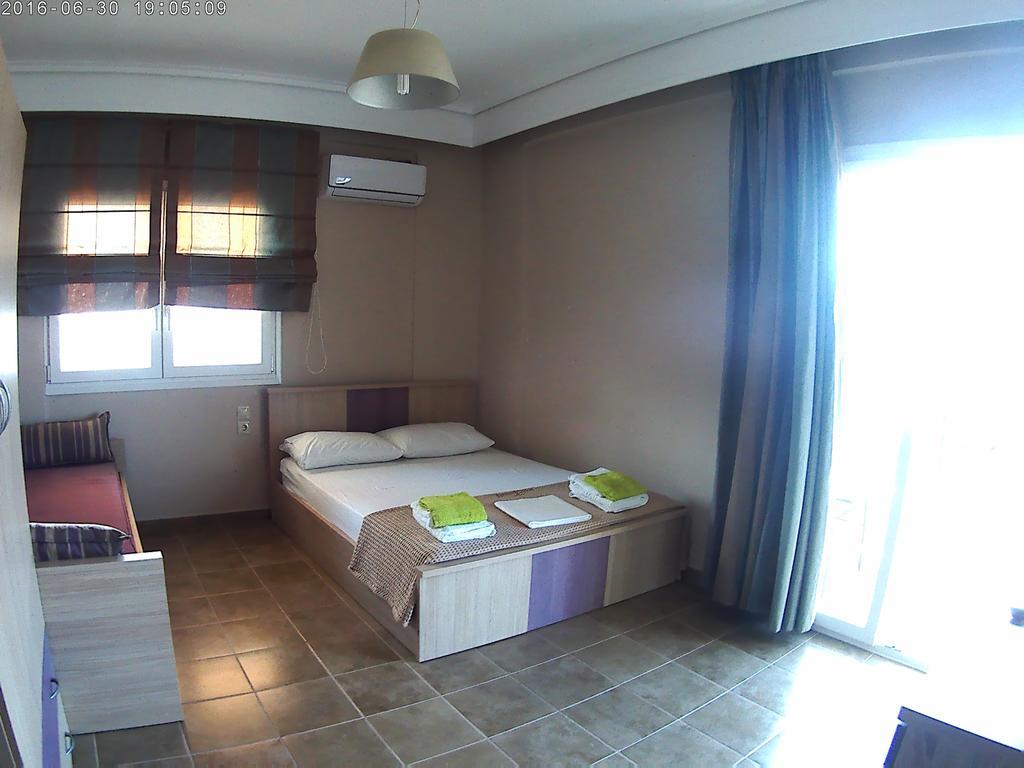 Studio Just On The Beach Паралия-Катерини Экстерьер фото